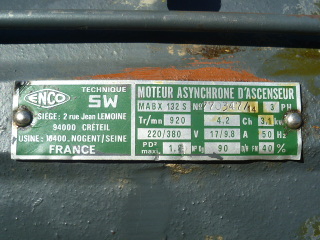 plaque-moteur-ascenseur